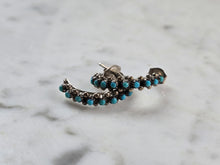 Load image into Gallery viewer, Womens Vintage Estate Sterling Silver Southwest Turquoise Earrings 2.8g E1988