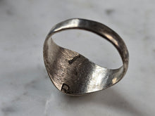 Load image into Gallery viewer, Mens Vintage Sterling Silver Ray Fierro Navajo Bear Paw Ring 7.9g E1995