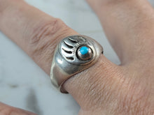 Load image into Gallery viewer, Mens Vintage Sterling Silver Ray Fierro Navajo Bear Paw Ring 7.9g E1995