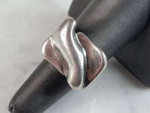 Load image into Gallery viewer, Womens Vintage Estate Sterling Silver Modernist Ring 18.3g E2206