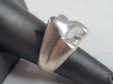 Load image into Gallery viewer, Womens Vintage Estate Sterling Silver Modernist Ring 18.3g E2206