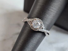 Load image into Gallery viewer, Womens Vintage Estate 14K White &amp; Rose Gold Diamond Ring 3.6g E2219