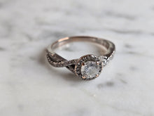 Load image into Gallery viewer, Womens Vintage Estate 14K White &amp; Rose Gold Diamond Ring 3.6g E2219