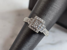 Load image into Gallery viewer, Womens Vintage Estate 10K White Gold Diamond Ring, 3.7g E2229