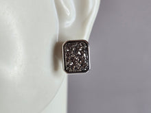 Load image into Gallery viewer, Womens Vintage Estate Sterling Silver Druzy Stud Earrings 2.8g E2268