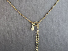 Load image into Gallery viewer, Womens Vintage Sterling Silver Gold Tone Heart Pendant &amp; Necklace 4.9g E2288