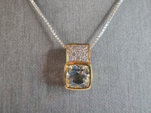 Load image into Gallery viewer, Womens Sterling Silver Necklace W/ Topaz ? Stone Pendant 7.2g E2291