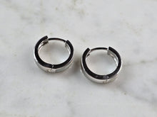 Load image into Gallery viewer, Womens Sterling Silver Modernist Opal Hoop Earrings 3.0g E2323