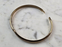 Load image into Gallery viewer, Womens Vintage Estate Sterling Silver Gold Tone Bangle Bracelet, 9.5g E2352
