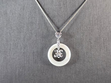 Load image into Gallery viewer, Womens Vintage Sterling Silver Fleur de Lis CZ Pendant Necklace 5.5g E2362