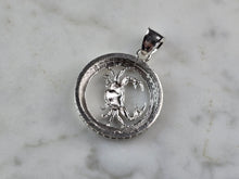 Load image into Gallery viewer, Womens Vintage Estate Sterling Silver Zodiac Cancer Pendant 4.1g E2376