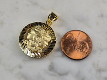 Load image into Gallery viewer, Womens Vintage Estate Gold Tone Zodiac Gemini Pendant E2383