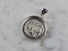 Load image into Gallery viewer, Womens Vintage Estate Sterling Silver Zodiac Libra Pendant 4.1g E2387