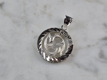 Load image into Gallery viewer, Womens Vintage Estate Sterling Silver Zodiac Pisces Pendant 4.1g E2389
