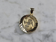 Load image into Gallery viewer, Womens Vintage Estate Gold Tone Zodiac Pisces Pendant E2391