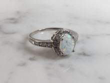 Load image into Gallery viewer, Womens Estate Sterling Silver Opal Stone Ring 2.5g E2617