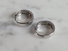 Load image into Gallery viewer, Womens Sterling Silver Modernist Blue Opal Earrings 3.0g E2818
