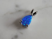 Load image into Gallery viewer, Womens Sterling Silver Blue Opal Modernist Pendant 0.9g E2868