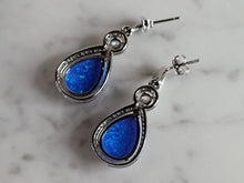 Load image into Gallery viewer, Womens Sterling Silver Modernist Blue Opal Earrings 5.0g E2873
