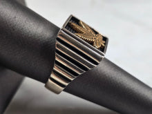 Load image into Gallery viewer, Mens Two Tone Sterling Silver Cannabis Marijuana Pot Weed Band Ring 11.2g E3013