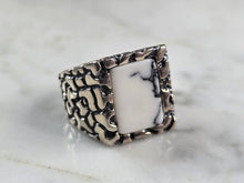 Load image into Gallery viewer, Mens Sterling Silver White Turquoise Ring 11.1g E3019