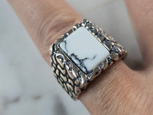 Load image into Gallery viewer, Mens Sterling Silver White Turquoise Ring 11.1g E3019