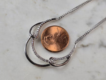 Load image into Gallery viewer, Womens Estate Sterling Silver Modernist Pendant Necklace 6.4g E3070
