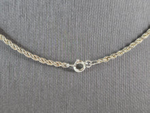 Load image into Gallery viewer, Womens Vintage Estate Sterling Silver Rope Necklace 8.3g E3084