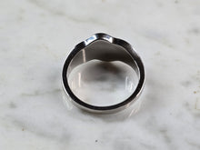 Load image into Gallery viewer, Womens Sterling Silver Modernist Blue Opal Ring 4.4g E3196