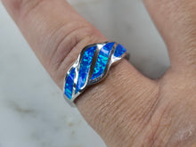 Load image into Gallery viewer, Womens Sterling Silver Modernist Blue Opal Ring 4.4g E3196