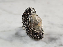 Load image into Gallery viewer, Womens Vintage Estate Sterling Silver Roman Glass PZ Israel Ring 10.2g E3231