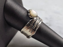Load image into Gallery viewer, Womens Vintage Estate Sterling Silver Modernist Israel Heart Ring 5.9g #E3233