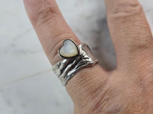 Load image into Gallery viewer, Womens Vintage Estate Sterling Silver Modernist Israel Heart Ring 5.9g #E3233