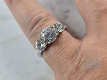 Load image into Gallery viewer, Womens Vintage Estate Sterling Silver Modernist CZ Ring 4.0g E3239
