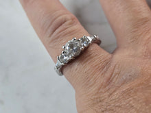 Load image into Gallery viewer, Womens Vintage Estate Sterling Silver Modernist CZ Ring 4.7g E3246