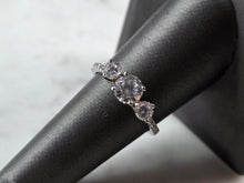 Load image into Gallery viewer, Womens Vintage Estate Sterling Silver Modernist CZ Ring 3.0g E3248