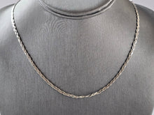 Load image into Gallery viewer, Womens Vintage Estate Sterling Silver Braided Italian Necklace 3.7g E3251