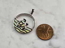 Load image into Gallery viewer, Womens Sterling Silver Sea Turtle Pendant Necklace 7.3g E3301