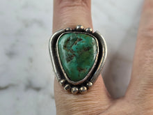 Load image into Gallery viewer, Womens Vintage Estate Sterling Silver Southwestern Turquoise Ring 8.1g E3313