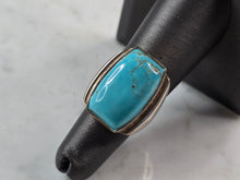 Load image into Gallery viewer, Womens Vintage Estate Sterling Silver Southwestern Turquoise Ring 8.7g E3314