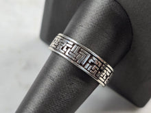 Load image into Gallery viewer, Mens Estate Sterling Silver Modernist Band Ring 5.5g E3320