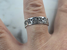 Load image into Gallery viewer, Womens Vintage Estate Sterling Silver Female Venus Band Ring 3.9g E3324