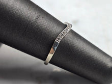 Load image into Gallery viewer, Womens Vintage Estate 10K White Gold Dazzling Rock Diamond Ring 1.1g E3365