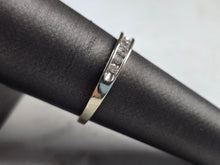 Load image into Gallery viewer, Womens Vintage Estate 10K White Gold Diamond Ring 1.8g E3366