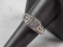 Load image into Gallery viewer, Womens Vintage Estate 10K White Gold Diamond Ring, 5.1g E3368