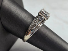 Load image into Gallery viewer, Womens Vintage Estate 10K White Gold Diamond Ring, 5.1g E3368