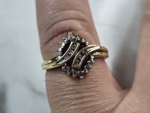 Load image into Gallery viewer, Womens Vintage Estate 10K Yellow Gold Ring Diamond Ring, 2.5g E3375