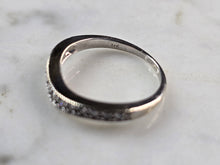 Load image into Gallery viewer, Womens Vintage Estate 14k White Gold Diamond Ring 2.1g E3429