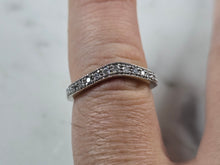 Load image into Gallery viewer, Womens Vintage Estate 14k White Gold Diamond Ring 2.1g E3429