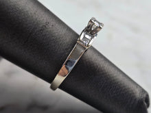 Load image into Gallery viewer, Womens Vintage Estate 14K White Gold Diamond Ring, 3.7g E3434
